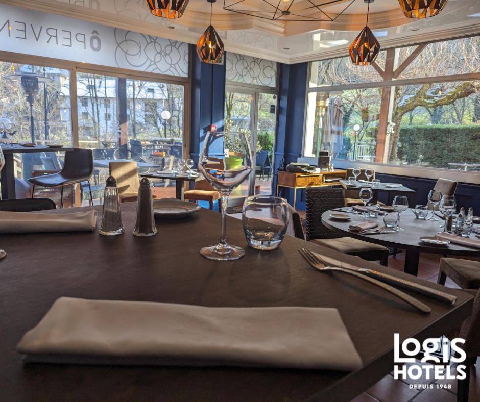 Hotel Spa & Restaurant O Pervenches Chambery Bagian luar foto