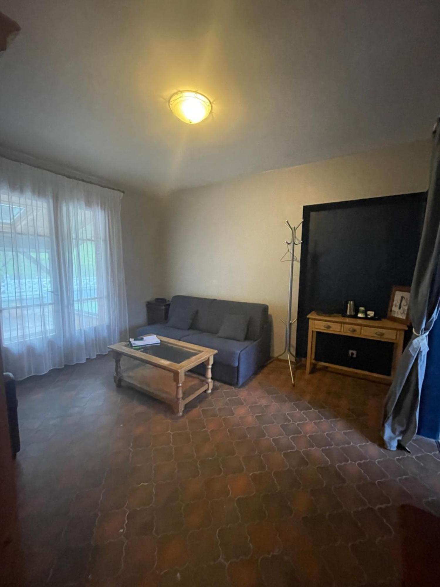 Hotel Spa & Restaurant O Pervenches Chambery Bagian luar foto