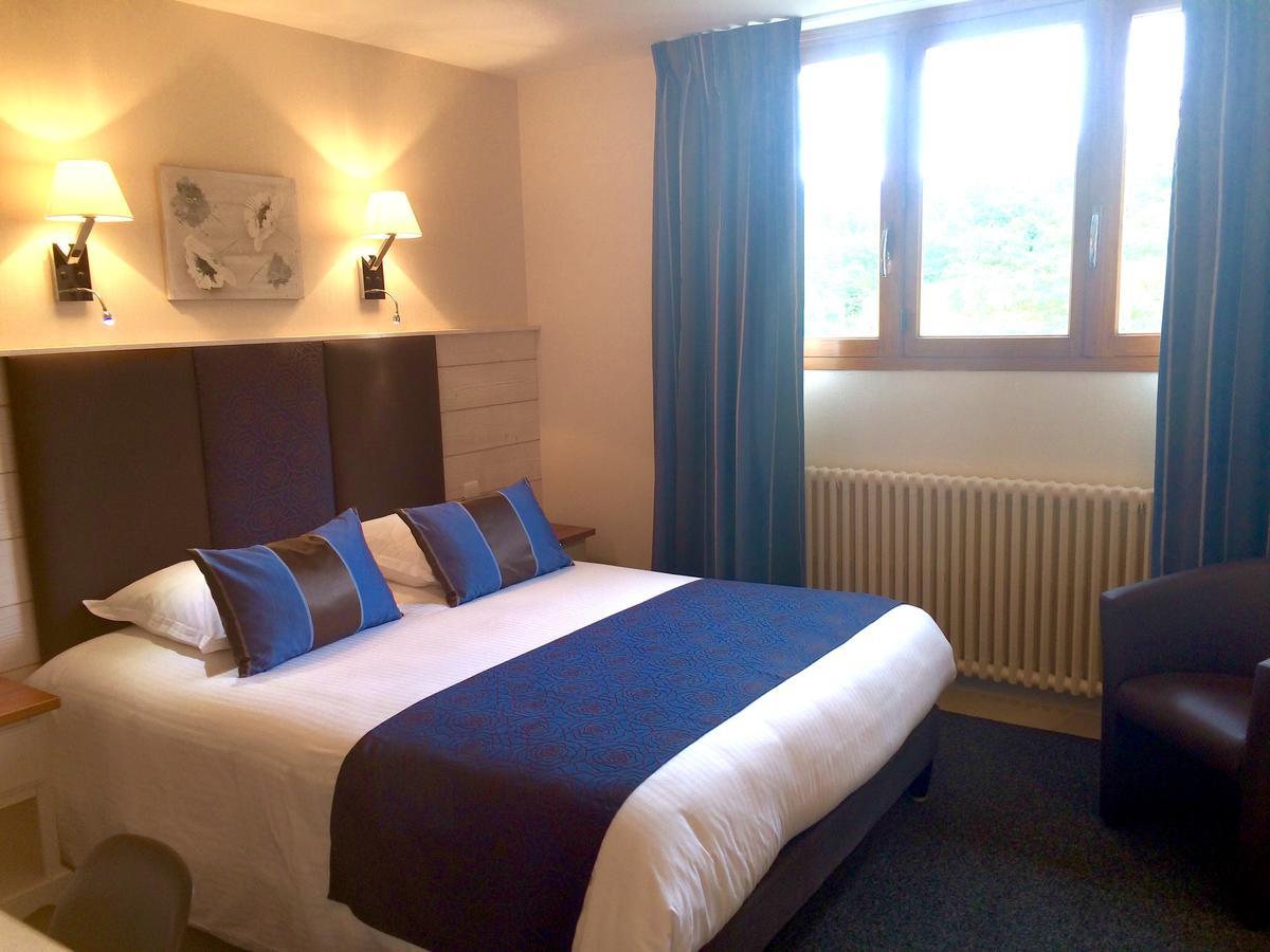 Hotel Spa & Restaurant O Pervenches Chambery Bagian luar foto